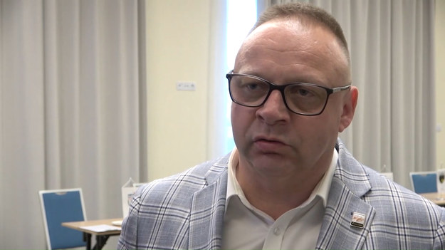 Adam Gorol, prezesa Jastrzębskiego Węgla po posiedzeniu prezesów klubów. W trakcie spotkania rozmawiano nie tylko na temat bieżącego sezonu, lecz także ciekawych planów na przyszłość. Jednym z punktów było wyrażenie woli udziałowców na poszerzenie Ligi Mistrzów Świata do 16 ekip w sezonie 2022/2023, czyli nie najbliższym, a kolejnym. W sezonie 2022/23 do PlusLigi awansuje mistrz TAURON 1. Ligi, a ostatnia ekipa PlusLigi (14. miejsce) rozegra baraż z drugą ekipą TAURON 1. Ligi, zwycięzca wywalczy awans bądź pozostanie w lidze. Dodatkowo w PlusLidze, po spełnieniu szeregu warunków, ma wystąpić drużyna z Ukrainy – Barkom Każany Lwów. 