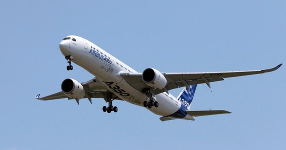 Airbus A350, należący do floty Air France - narodowego przewoźnika Francji – przeleciał, zasilany częściowo biopaliwem, z Paryża do Montrealu. To demonstracja gotowości linii lotniczej na wykorzystywanie niskoemisyjnego paliwa bez względu na podziały branżowe dotyczące tempa przyjęcia tego rozwiązania – wskazuje Reuters. 