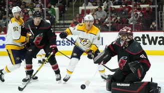 NHL. Hurricanes pokonali Predators. Dwie bramki w ostatniej minucie