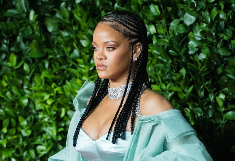 Amerykański raper, ASAP Rocky potwierdził, że on i Rihanna są parą. Co więcej, powiedział, że ona jest "miłością jego życia, jego panią", a on jest gotów, aby zostać ojcem.