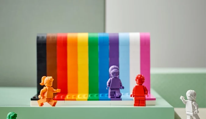 LEGO produkuje zestaw tęczowych klocków. To wyraz wsparcia LGBT