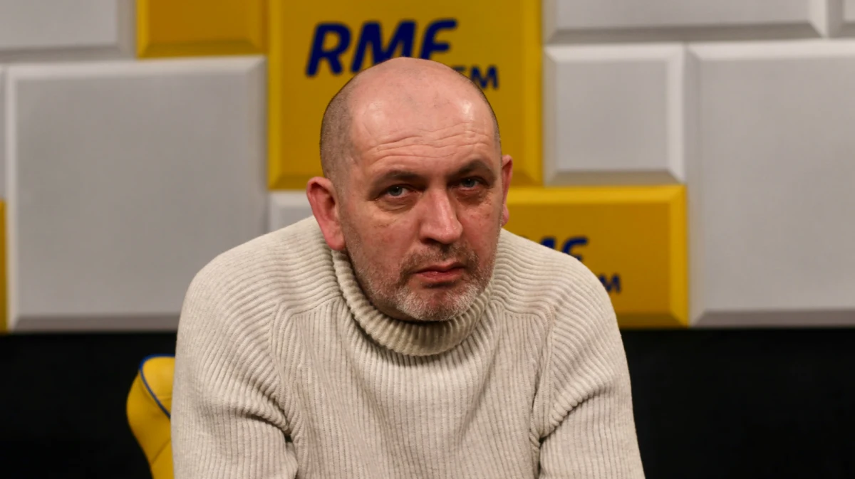 „Andrzej Duda w odróżnieniu np. od Donalda Trumpa potrafił przestraszyć powrotem elit do władzy. Powiedział (Duda – red.) „wraz z Trzaskowskim wróci bieda”. Myślę, że sprawił, że wyborcy się przestraszyli" - powiedział w Porannej rozmowie w RMF FM Tomasz Karoń. "Teraz, po Polskim Ładzie, będą mieli się zdecydowanie bardziej o co bać i obawiać, że stracą jeszcze więcej” – przyznał strateg polityczny. 