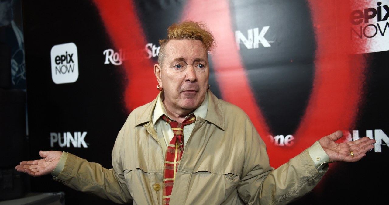 John Lydon, któremu członkowie Sex Pistols nadali przydomek Rotten jest jedną z ikon punk rocka, a przy tym artystą znanym z konfliktowego charakteru. To drugie właśnie uniemożliwiło mu udział w produkcji serialu o jego własnym zespole, reżyserowanego przez Danny'ego Boyle'a.

