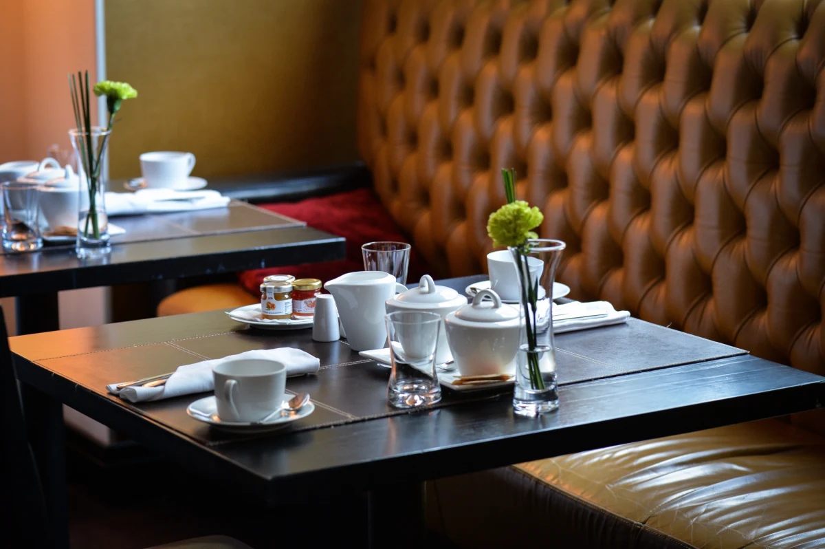 Przyszły tydzień przyniesie wyraźne luzowanie obostrzeń koronawirusowych. Zniesione zostaną te najdotkliwsze, co będzie miało ogromne znaczenie gospodarcze.