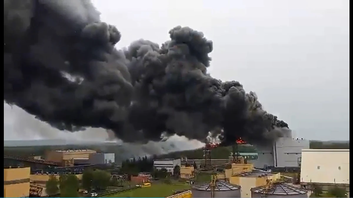 Do końca maja będzie wyłączony największy blok energetyczny Elektrowni Bełchatów. Po sobotnim pożarze taśmociągu, podającego węgiel, blok jest bez dostaw surowca. 