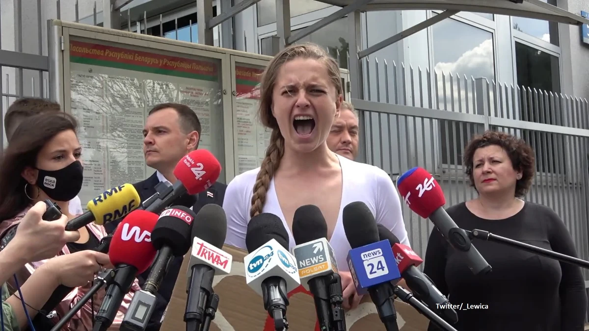 "My już nie możemy milczeć, pozostała nam minuta krzyku" - mówiła o sytuacji na Białorusi polsko-białoruska aktywistka Jana Shostak. Artystka chcąc zwrócić uwagę na skale dramatu, jaki rozgrywa się za naszą wschodnią granicą, podczas konferencji krzyczała do mikrofonów mediów. Współzałożyciel opozycyjnego białoruskiego portalu Nexta Sciapan Puciła zdradził, że po wczorajszym zatrzymaniu Ramana Pratasiewicza dostał pogróżki, że będzie następny. "Dostałem informację, że będę kolejną osobą, którą reżim sprowadzi na Białoruś i która będzie odpowiadać niby według prawa, ale pamiętamy cytat Łukaszenki, że 'czasami nie ma czasu na prawo'".