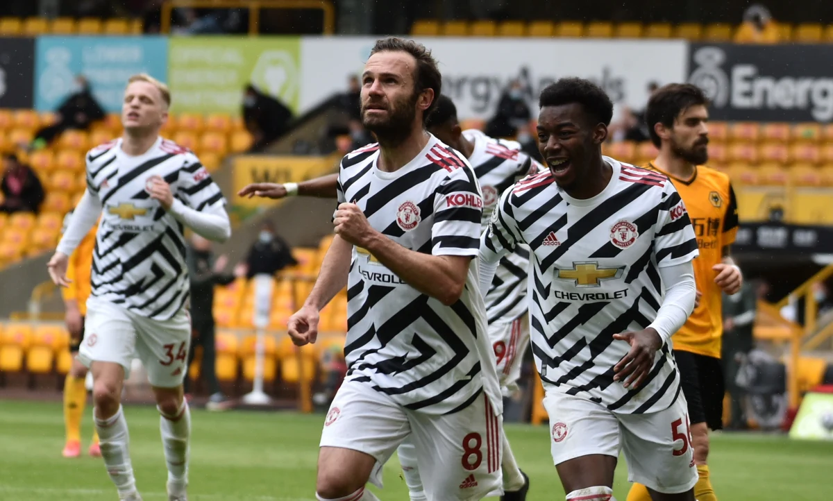 Piłkarze Manchesteru United jutro o godz. 21:00 w finale Ligi Europy zagrają w Gdańsku z Villarreal. Są już w Trójmieście. Ich rywale spodziewani są w Polsce po 13:00.