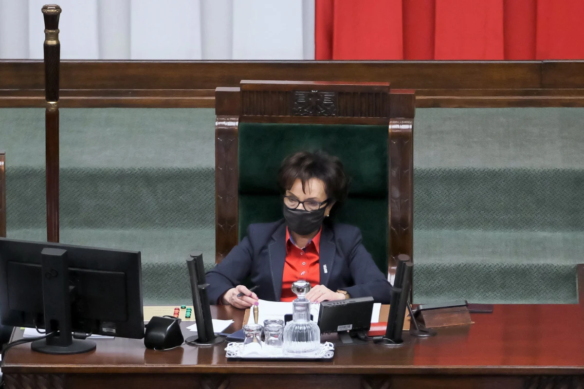 Marszałek Sejmu Elżbieta Witek wyznaczyła termin do czwartku, 27 maja, na ponowne zgłaszanie kandydatów na nowego Rzecznika Praw Obywatelskich - dowiedziała się PAP. Do tej pory parlament czterokrotnie, bezskutecznie próbował powołać nowego RPO.