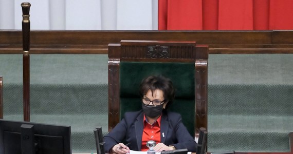 Marszałek Sejmu Elżbieta Witek wyznaczyła termin do czwartku, 27 maja, na ponowne zgłaszanie kandydatów na nowego Rzecznika Praw Obywatelskich - dowiedziała się PAP. Do tej pory parlament czterokrotnie, bezskutecznie próbował powołać nowego RPO.