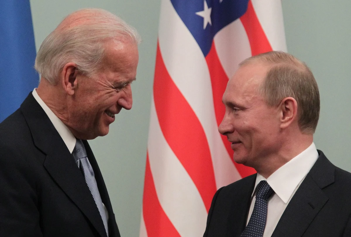 Prezydenci Stanów Zjednoczonych i Rosji, Joe Biden i Władimir Putin, spotkają się 16 czerwca w Genewie - przekazał Biały Dom. Informację potwierdziła Moskwa.
