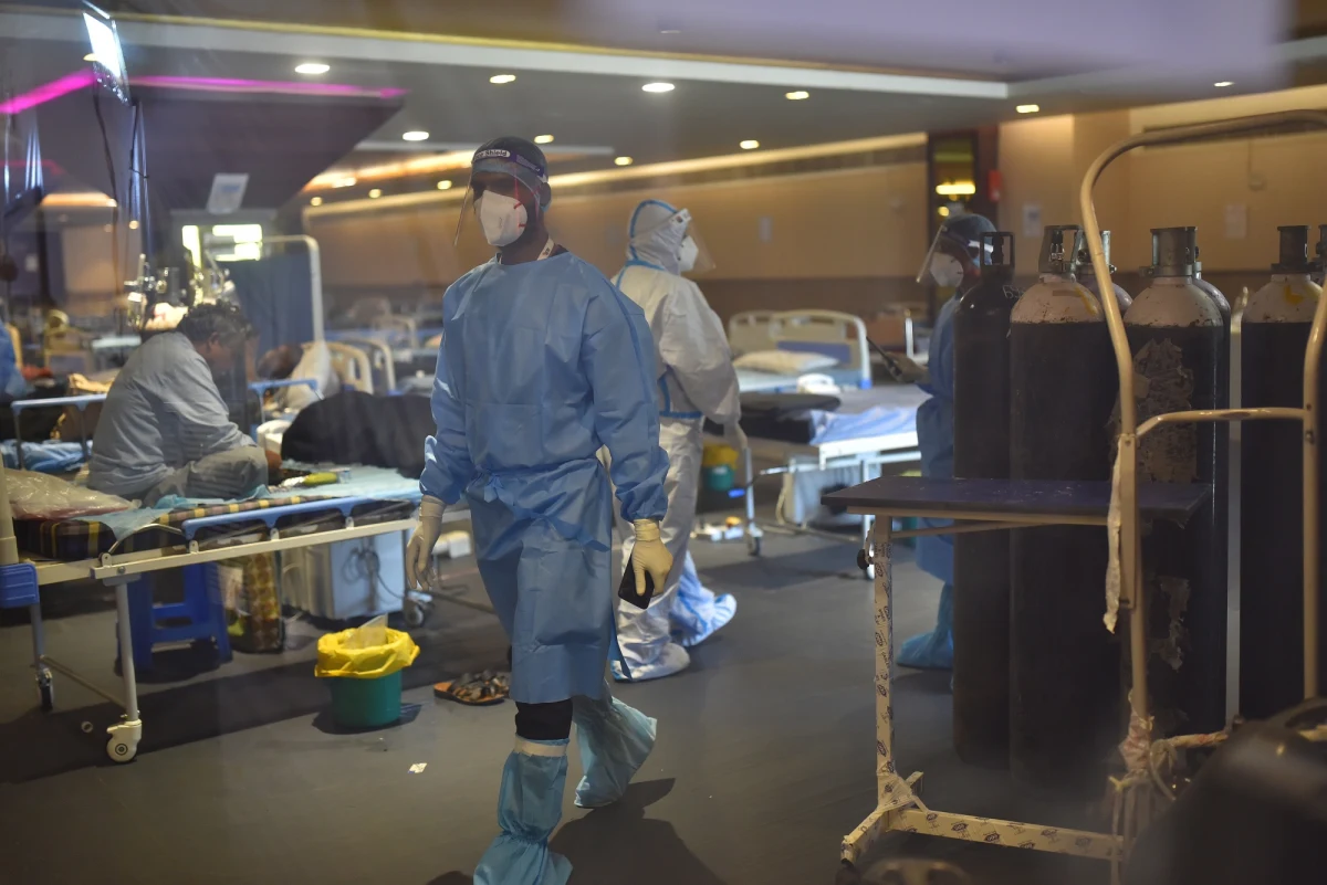 Amerykańska Agencja ds. Żywności i Leków (FDA) wydała zezwolenie na stosowanie w nagłych wypadkach Covid-19 leku o nazwie Sotrovimab. Jest on oparty na przeciwciałach klonalnych.