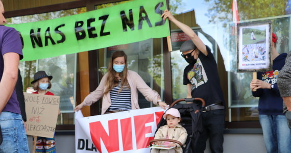 W Małopolsce protestowali mieszkańcy gminy Alwernia. Sprzeciwiają się planom budowy nowej drogi łączącej autostradę A4 z drogą krajową numer  44 . Władze gminy uważają że budowa jest konieczna. 