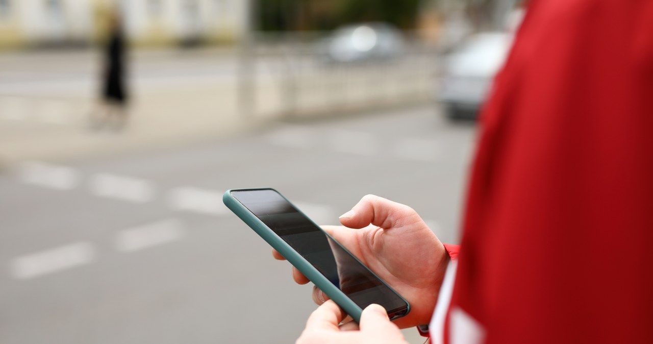 Abonament, karta, niezależnie, sposobu, jaki, opłacasz, telefon, każdej, porze, dnia, może, zadzwonić, ciebie, pewien, nieznany, Nieznany numer może zadzwonić też do ciebie. Zapytają o abonament, potem o wypłatę