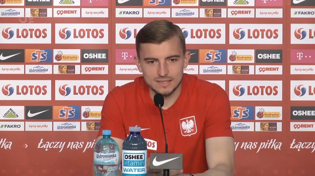 Na konkretne przygotowania taktyczne pod Euro jeszcze przyjdzie czas. Na razie skupiamy się na sobie.  Staramy się rozwijać jako drużyna i ćwiczyć takie elementy gry, które będziemy mogli zastosować z każdym przeciwnikiem. Trenujemy zarówno obronę jak i atak - powiedział na konferencji prasowej podczas zgrupowania reprezentacji Polski w Opalenicy obrońca naszej kadry Michał Helik.