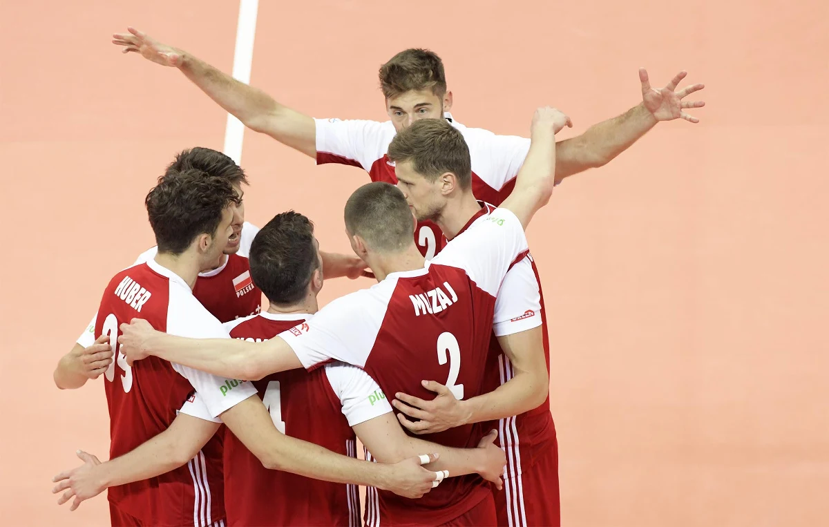 Polscy siatkarze pokonali Włochów 3:0 (25:19, 25:20, 25:18) w swoim pierwszym meczu fazy zasadniczej Ligi Narodów w Rimini. W kolejnym spotkaniu mających w tym roku postać miesięcznego turnieju rozgrywek biało-czerwoni w sobotę zmierzą się z Serbami.