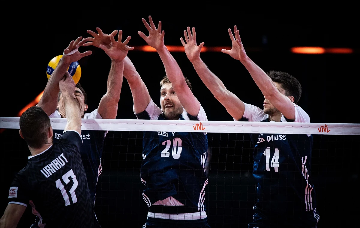 Polscy siatkarze przegrali ze Słoweńcami 1:3 (22:25, 25:23, 19:25, 23:25) w swoim trzecim meczu fazy zasadniczej Ligi Narodów w Rimini. To pierwsza porażka biało-czerwonych w tegorocznej edycji tych rozgrywek.