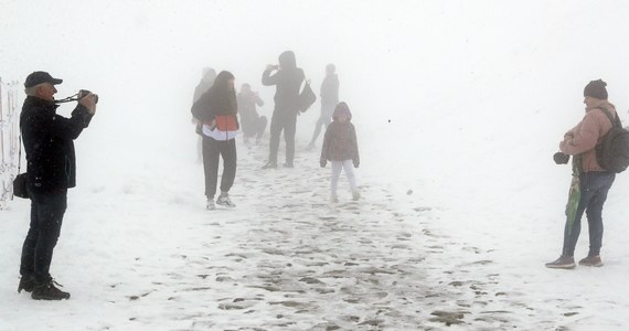 W poniedziałek i wtorek żegnamy się ze śniegiem. W tych dniach popada jeszcze wysoko w Tatrach. Będą to ostatnie śniegowe epizody - poinformowała PAP synoptyk IMGW Ewa Karpińska.