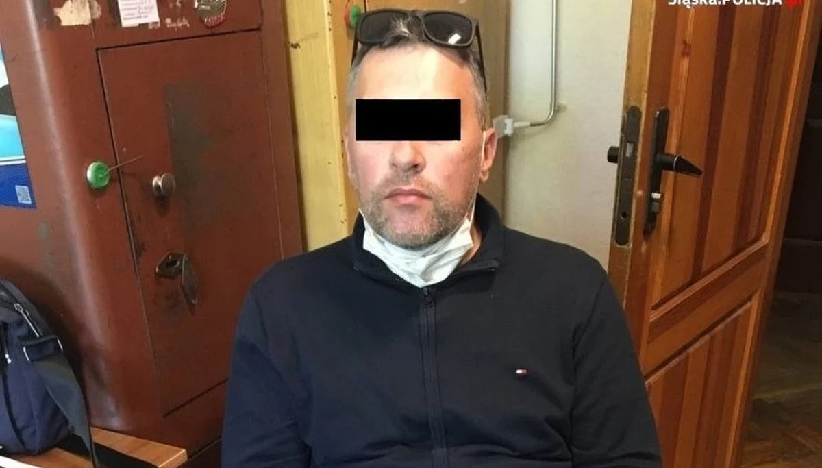 Policyjni "łowcy głów" z komendy wojewódzkiej w Katowicach namierzyli ukrywającego się od 12 lat szefa "mafii paliwowej" Łukasza B. Mężczyzna został zatrzymany na Ukrainie przez tamtejszą policję. W tym kraju pod fałszywym nazwiskiem prowadził działalność gospodarczą.