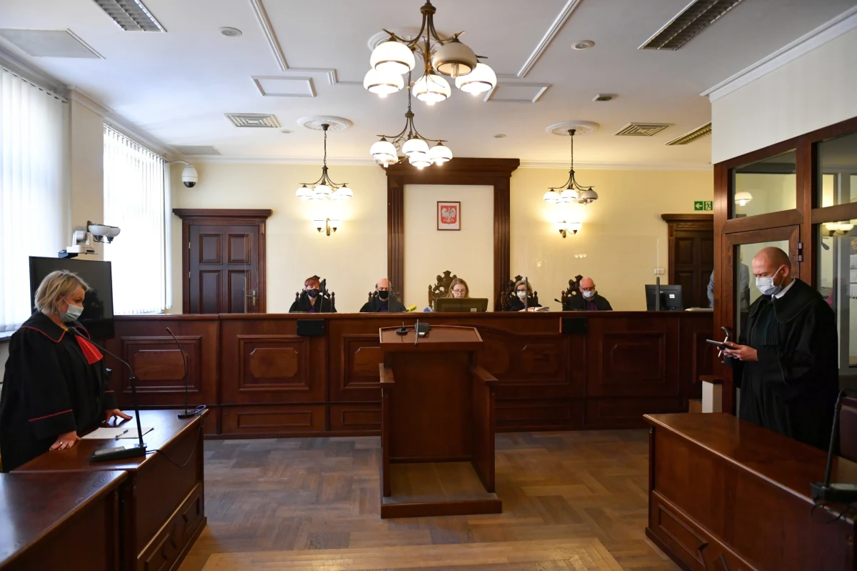 Na kary dożywocia skazał Sąd Apelacyjny w Gdańsku dwóch głównych oskarżonych ws. zabójstwa w 2014 r. przedsiębiorcy z Pomorza. Mężczyznę dotkliwie pobito, a następnie pogrzebano żywcem. Wyrok jest prawomocny.