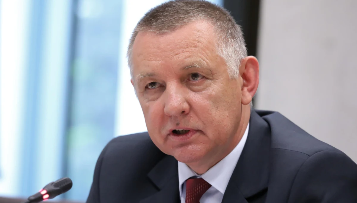 Prezes NIK Marian Banaś złożył zawiadomienie o podejrzeniu popełnienia przestępstwa przez Jarosława Kaczyńskiego - dowiedział się dziennikarz RMF FM Krzysztof Zasada. Chodzi m.in. o znieważenie funkcjonariusza publicznego. Ma to związek z wypowiedziami prezesa PiS w mediach w ostatnim czasie.