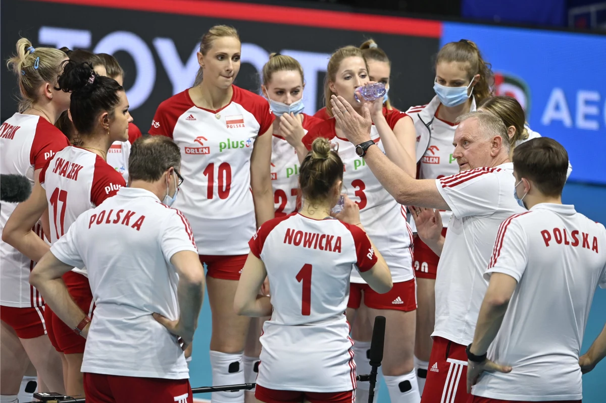 Polskie siatkarki przegrały we włoskim Rimini z Belgią 2:3 (15:25, 25:17, 19:25, 25:22, 12:15) w meczu piątej kolejki Ligi Narodów. To trzecia porażka w turnieju podopiecznych Jacka Nawrockiego, które w kolejnym spotkaniu w środę zmierzą się z Dominikaną.