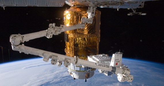 Kosmiczny śmieć uderzył w ramię robota Canadarm2, znajdującego się na Międzynarodowej Stacji Kosmicznej (ISS). Obiekt przebił ochronną osłonę termiczną, ale maszyna nadal działa. 