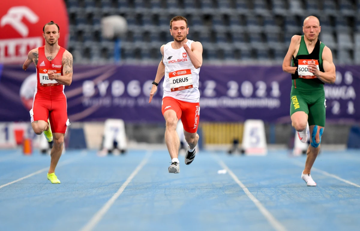Trzynaście medali zdobyli pierwszego dnia Paralekkoatletycznych Mistrzostw Europy w Bydgoszczy polscy zawodnicy. Pięciokrotnie biało-czerwoni stawali na najwyższym stopniu podium, a podczas zawodów padł też fenomenalny rekord świata w skoku w dal.