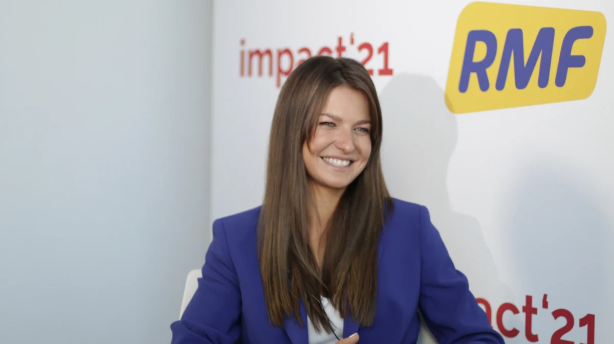 "Ważne jest to, żeby zadbać o każdy aspekt życia. Jak zrozumiałam, że nie muszę być przepracowaną kobietą, która niesie wiele ról: matki, żony, 
przyjaciółki, szefowej" - mówi w rozmowie z Krzysztofem Berendą, dziennikarzem RMF FM Anna Lewandowska. Jak zaznacza, w życiu bardzo ważna jest równowaga pomiędzy pracą a odpoczynkiem. 