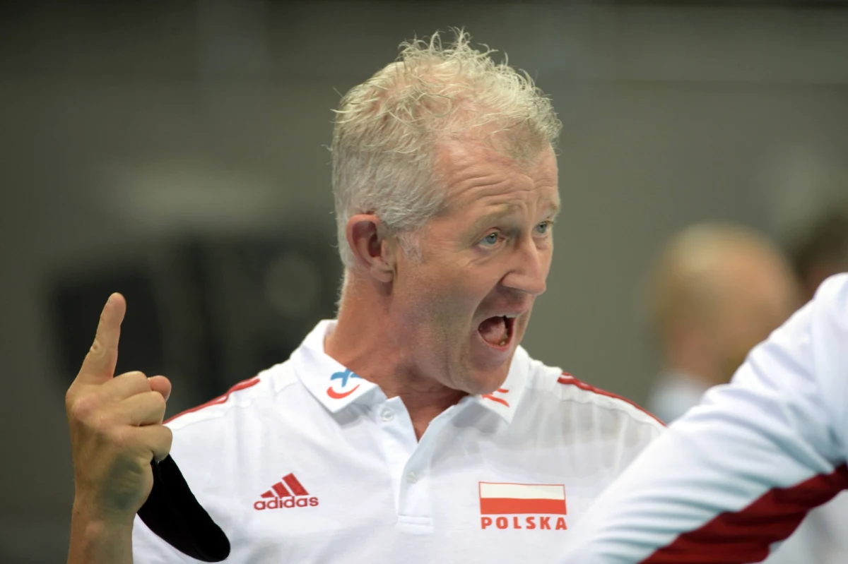 Polscy siatkarze wygrali z Amerykanami 3:0 (25:17, 28:26, 25:17) w swoim piątym meczu fazy zasadniczej Ligi Narodów w Rimini. Biało-czerwoni, którzy mają na koncie cztery zwycięstwa, w sobotę zmierzą się z triumfatorami poprzedniej edycji Rosjanami.