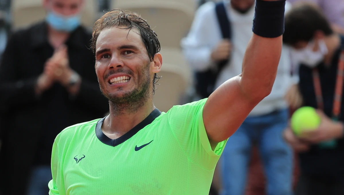 Rozstawiony z "trójką" Rafael Nadal wygrał z Brytyjczykiem Cameronem Norriem 6:3, 6:3, 6:3 i awansował do 1/8 finału (czwartej rundy) wielkoszlemowego turnieju French Open. Słynny hiszpański tenisista walczy o 14. tytuł w tej imprezie i poprawienie własnego rekordu.