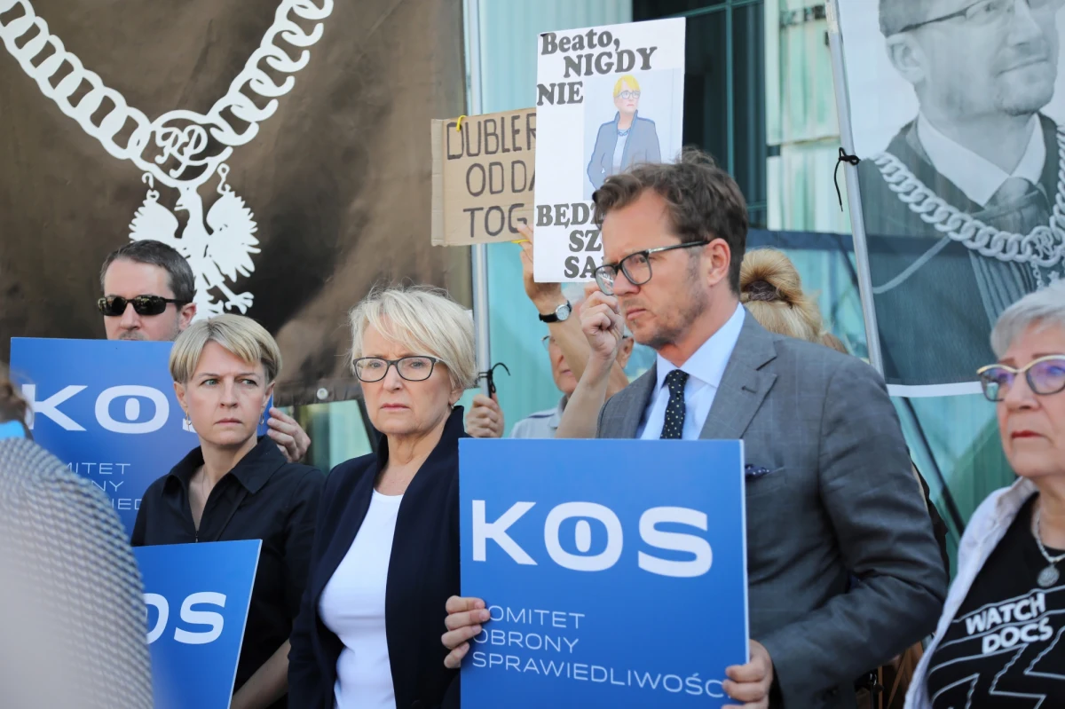 Błędne orzeczenie, które uniemożliwia procesową weryfikację prokuratorskich ustaleń ws. krakowskiej sędzi Beaty Morawiec - w ten sposób Prokuratura Krajowa skomentowała w oświadczeniu wczorajszą decyzję Izby Dyscyplinarnej Sądu Najwyższego. Izba prawomocnie odmówiła uchylenia immunitetu tej sędzi.