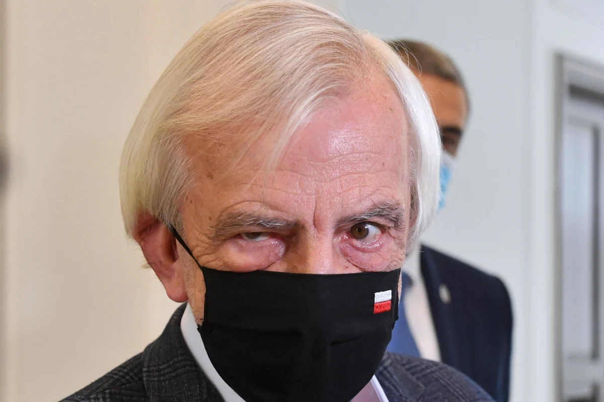 Wicemarszałek Sejmu Ryszard Terlecki (PiS) poinformował, że napisał list do liderki białoruskiej opozycji Swiatłany Cichanouskiej "wyjaśniający z kim ma do czynienia" w kwestii projektu Campus Polska. Oświadczył, że nie będzie przepraszał za swój wpis w mediach społecznościowych.