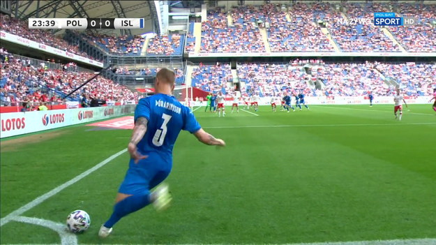 Islandia zdobyła pierwszego gola na stadionie w Poznaniu w meczu towarzyskim z Polską. Początkowo sędzia liniowy pokazał pozycję spaloną, ale później VAR zadecydował, że jednak Albert Gudmundsson trafił do siatki prawidłowo.