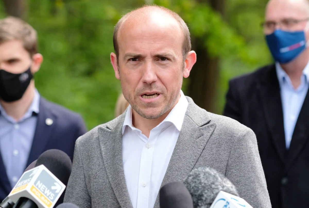 Campus Polska Przyszłości Rafała Trzaskowskiego jest bardzo potrzebny; może być okazją by wzmocnić Platformę Obywatelską oraz Koalicję Obywatelską o ludzi, którzy chcą działać społecznie, ale niekoniecznie politycznie - powiedział we wtorek lider PO Borys Budka.