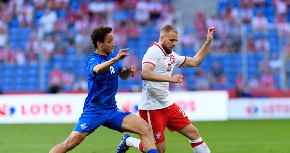 Remisem 2:2 zakończył się towarzyski mecz reprezentacji Polski z drużyną Islandii. Gole dla biało-czerwonych strzelili Piotr Zieliński i Karol Świderski. Był to ostatni sprawdzian Polaków przed rozpoczynającym się już za trzy dni Euro 2020.