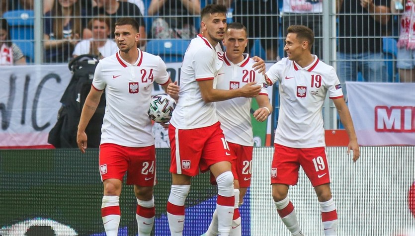 Euro 2020. Reprezentanci Polski Oglądali Mecz Igi Świątek - Sport W ...