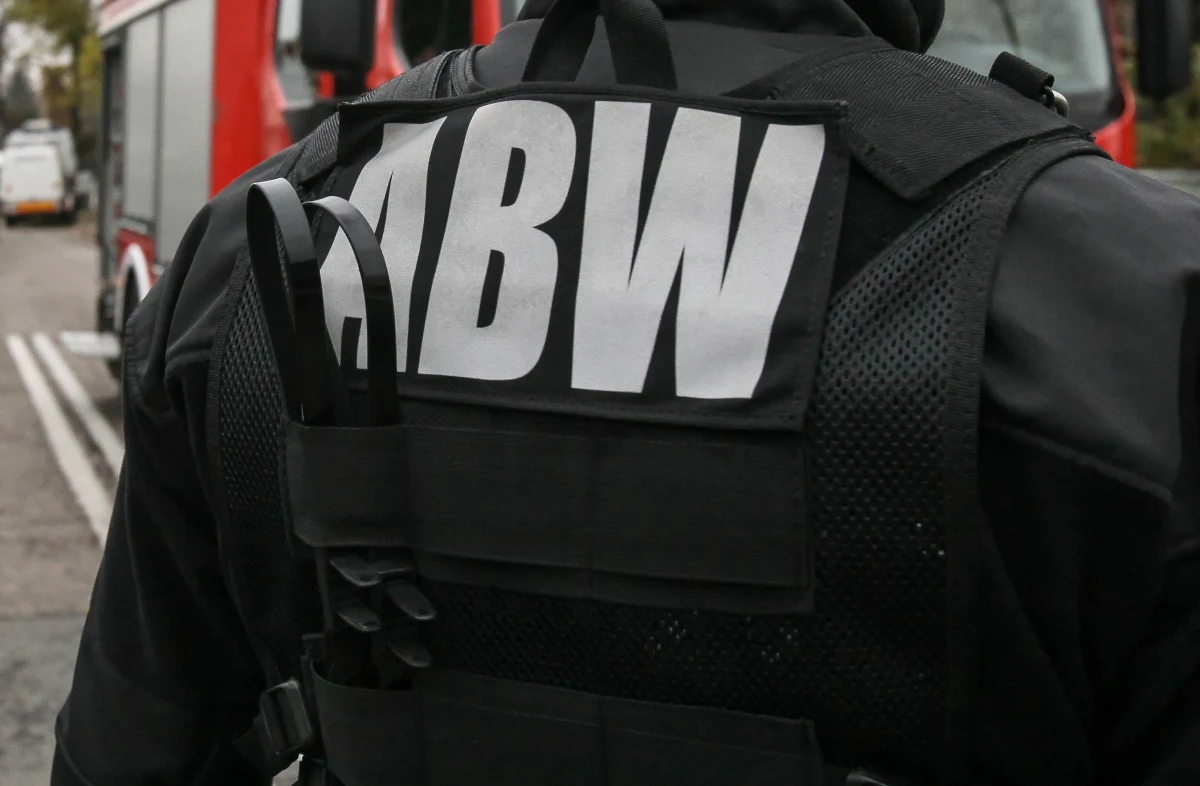 ​Pod koniec maja Agencja Bezpieczeństwa Wewnętrznego zatrzymała Janusza N. Prokuratura postawiła zatrzymanemu zarzut szpiegostwa na rzecz Rosji. Podejrzany trafił do tymczasowego aresztu.