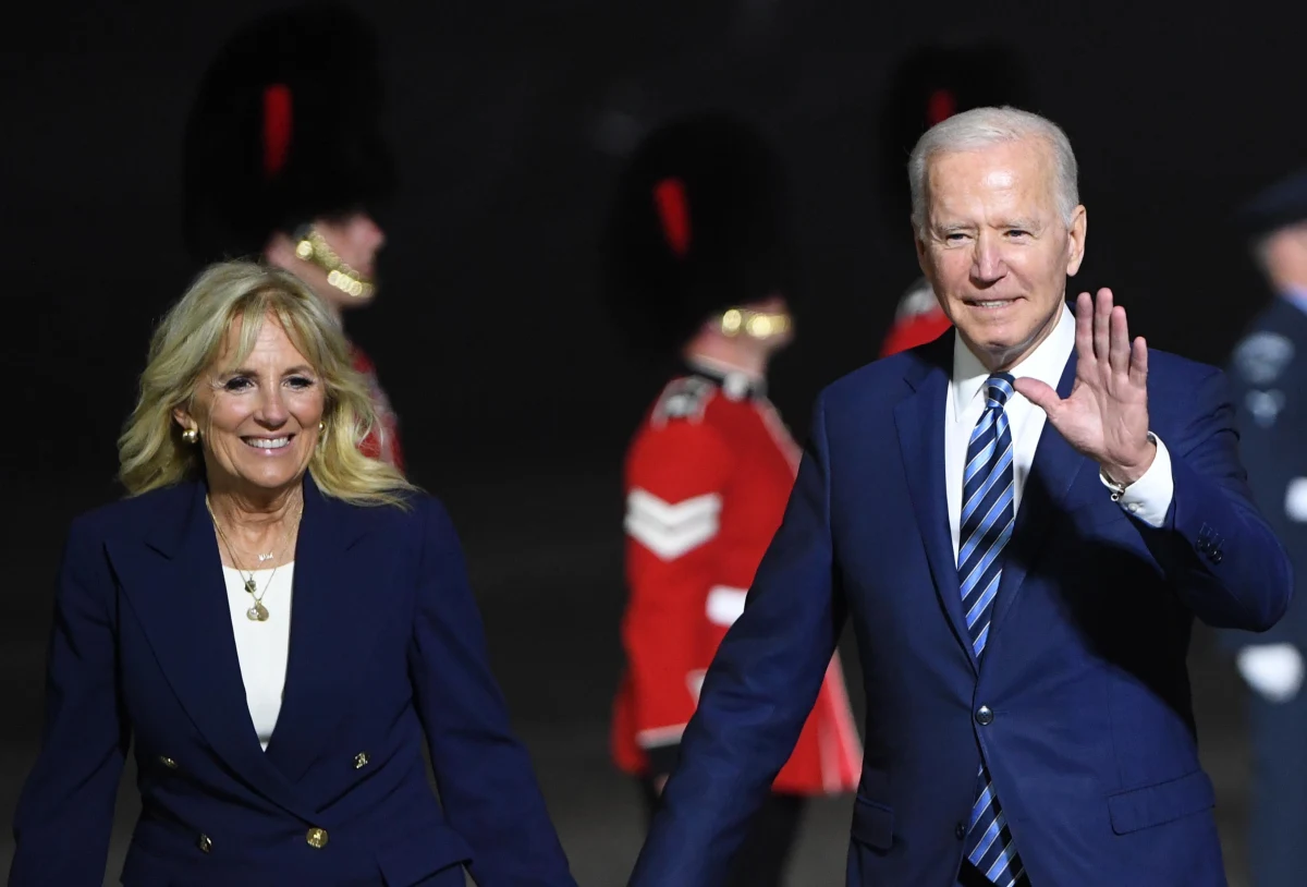 „Nie szukamy konfliktu z Rosją” - powiedział Joe Biden w środę po przylocie do Wielkiej Brytanii na szczyt państw G7. Stany Zjednoczone zareagują jednak w zdecydowany i znaczący sposób, jeśli rosyjski rząd zaangażuje się w szkodliwe działania - podkreślił prezydent USA.