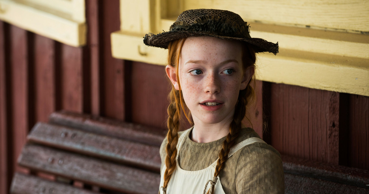 ​Amybeth McNulty jest aktorką, którą wielu widzów dobrze pamięta z serialu "Ania, nie Anna". Właśnie wyszło na jaw, że gwiazda dołączyła do obsady innego hitu Netfliksa - "Stranger Things". 