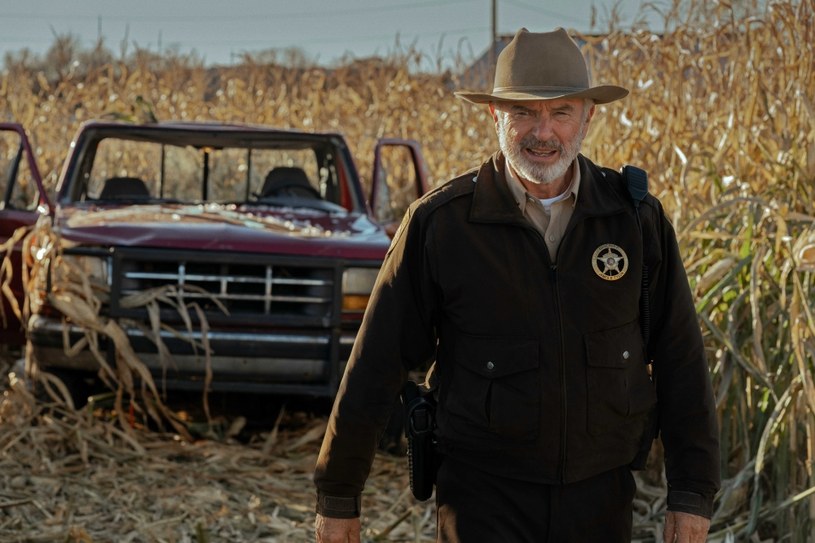 Sam Neill w swojej przygodzie aktorskiej stawiał już z powodzeniem czoła dinozaurom w serii filmów zapoczątkowanych „Parkiem jurajskim”. Teraz przyjdzie mu zmierzyć się z kolejnym zagrożeniem – inwazją z kosmosu. Wszystko w serialu „Invasion” platformy streamingowej Apple TV+, którego zwiastun właśnie trafił do sieci.