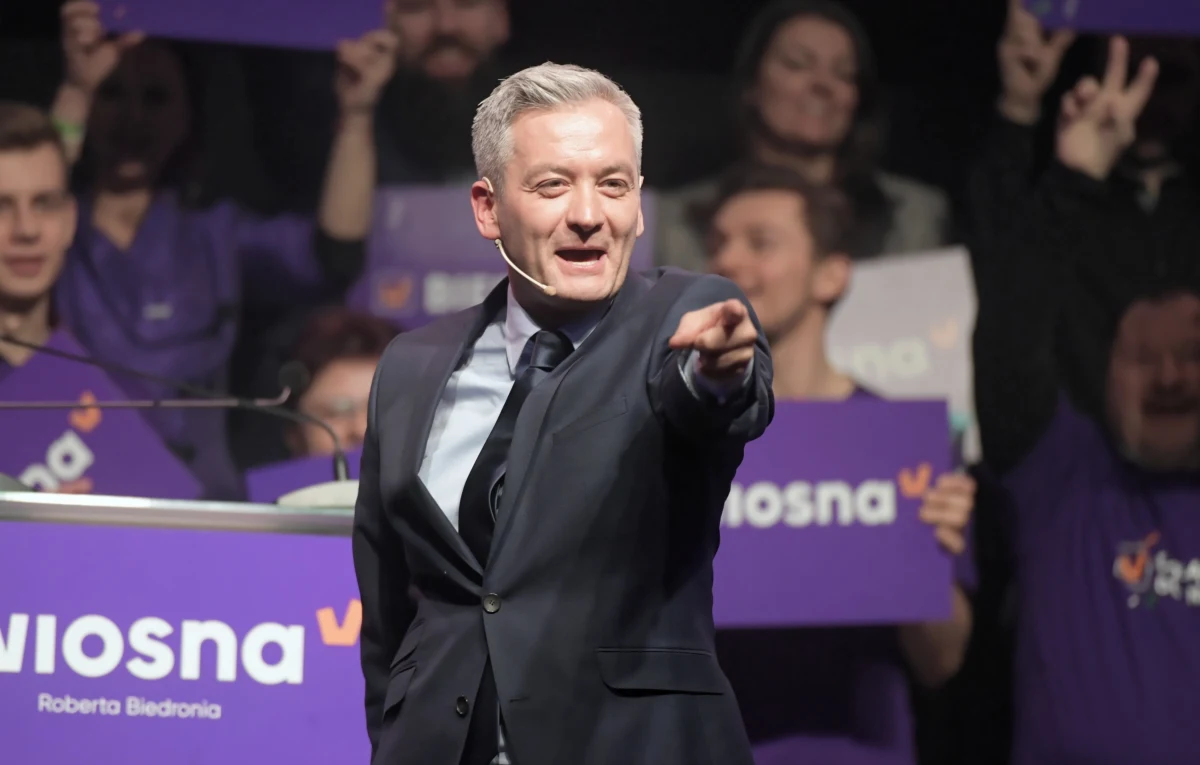 Zgromadzenie ogólne Wiosny podjęło w piątek decyzję o samorozwiązaniu partii; to kolejny etap budowania nowej formacji politycznej w ramach Nowej Lewicy - przekazał PAP sekretarz generalny Wiosny Krzysztof Gawkowski.