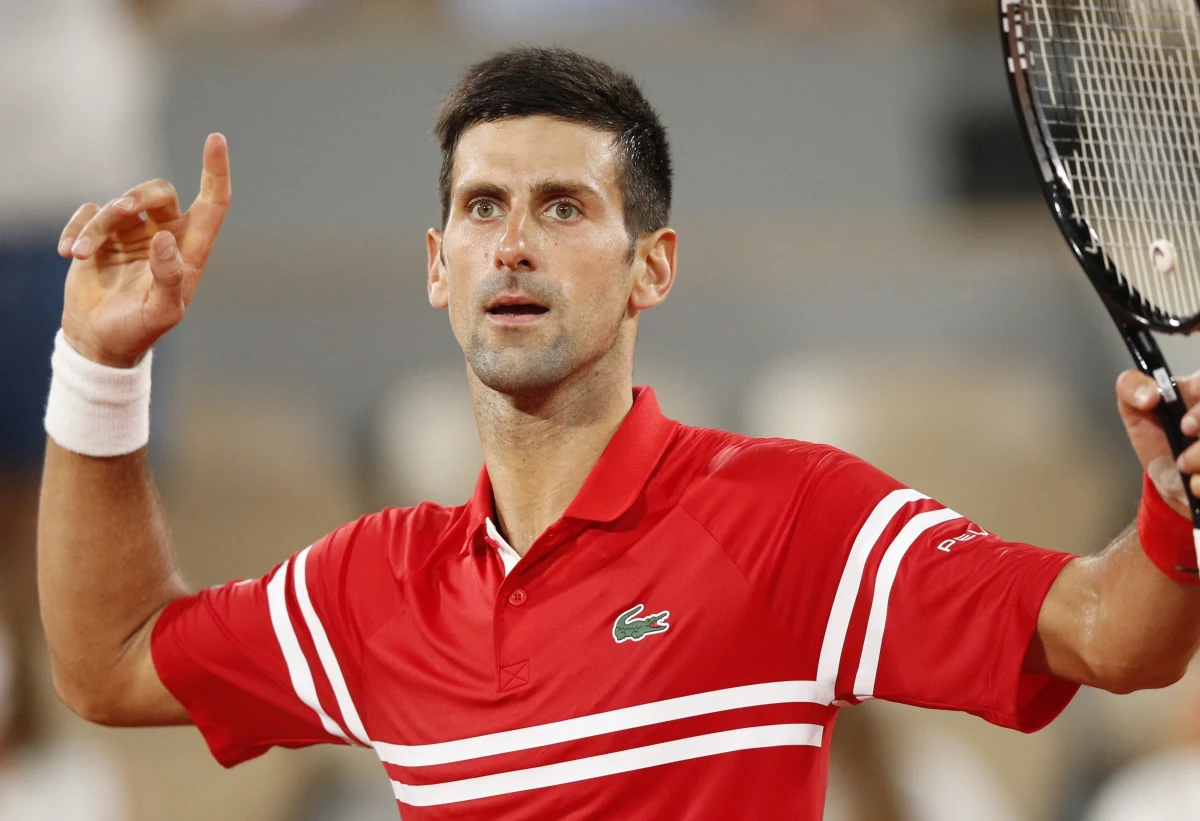 ​Rafael Nadal nie poprawi własnego rekordu i nie wygra po raz 14. w karierze wielkoszlemowego French Open. Rozstawiony z "trójką" hiszpański tenisista przegrał z liderem światowego rankingu Serbem Novakiem Djokovicem 6:3, 3:6, 6:7 (4-7), 2:6.