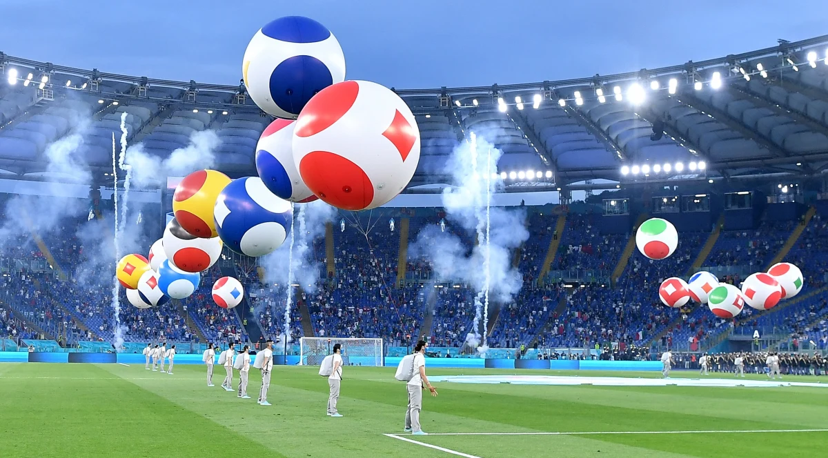 Najbliższy miesiąc będzie pełen sportowych, piłkarskich emocji! Wszystko za sprawą Euro 2020. Pierwszy mecz już za nami, a poprzedziła go 15-minutowa ceremonia otwarcia turnieju. 