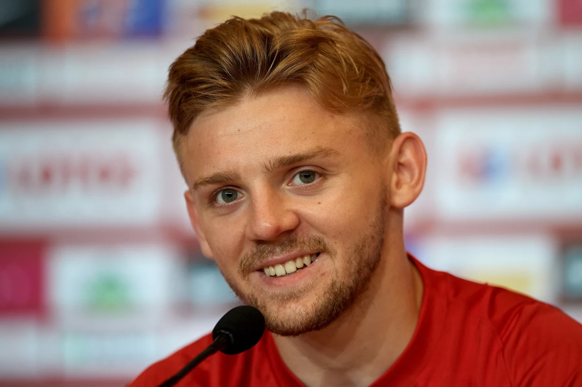 Słowacy „to groźna ekipa” – tak o pierwszym przeciwniku biało-czerwonych na Euro 2020 mówił na konferencji prasowej w Gdańsku piłkarz reprezentacji Polski Kamil Jóźwiak. Odnosząc się do swojej roli w kadrze, stwierdził: „Chcę występować w pierwszej ‘jedenastce’, ale nie jestem żadnym jokerem trenera. Widzę się w roli motoru napędowego zespołu”. W rozmowie z dziennikarzami zadeklarował również: „Mogę zapewnić, że do Euro będziemy optymalnie przygotowani”.