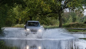 Opolskie: Liczne podtopienia i zalania dróg