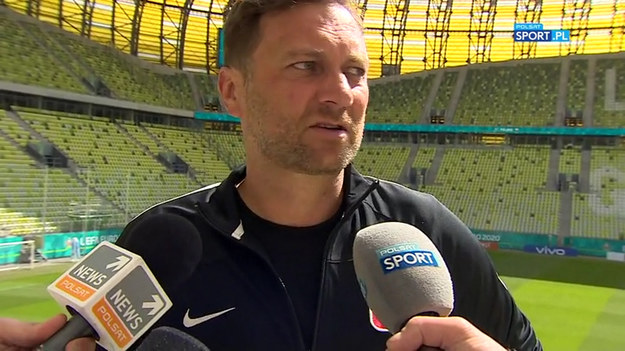 Rozmowa z rzecznikiem PZPN Jakubem Kwiatkowskim w dniu wylotu polskiej kadry do Petersburga.