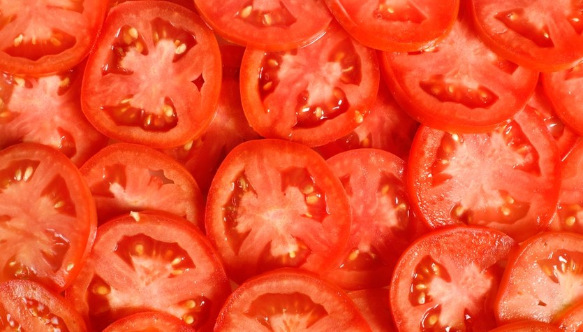 ¿Cuáles son los grupos de productos no saludables?  Es mejor no combinarlo con tomates.
