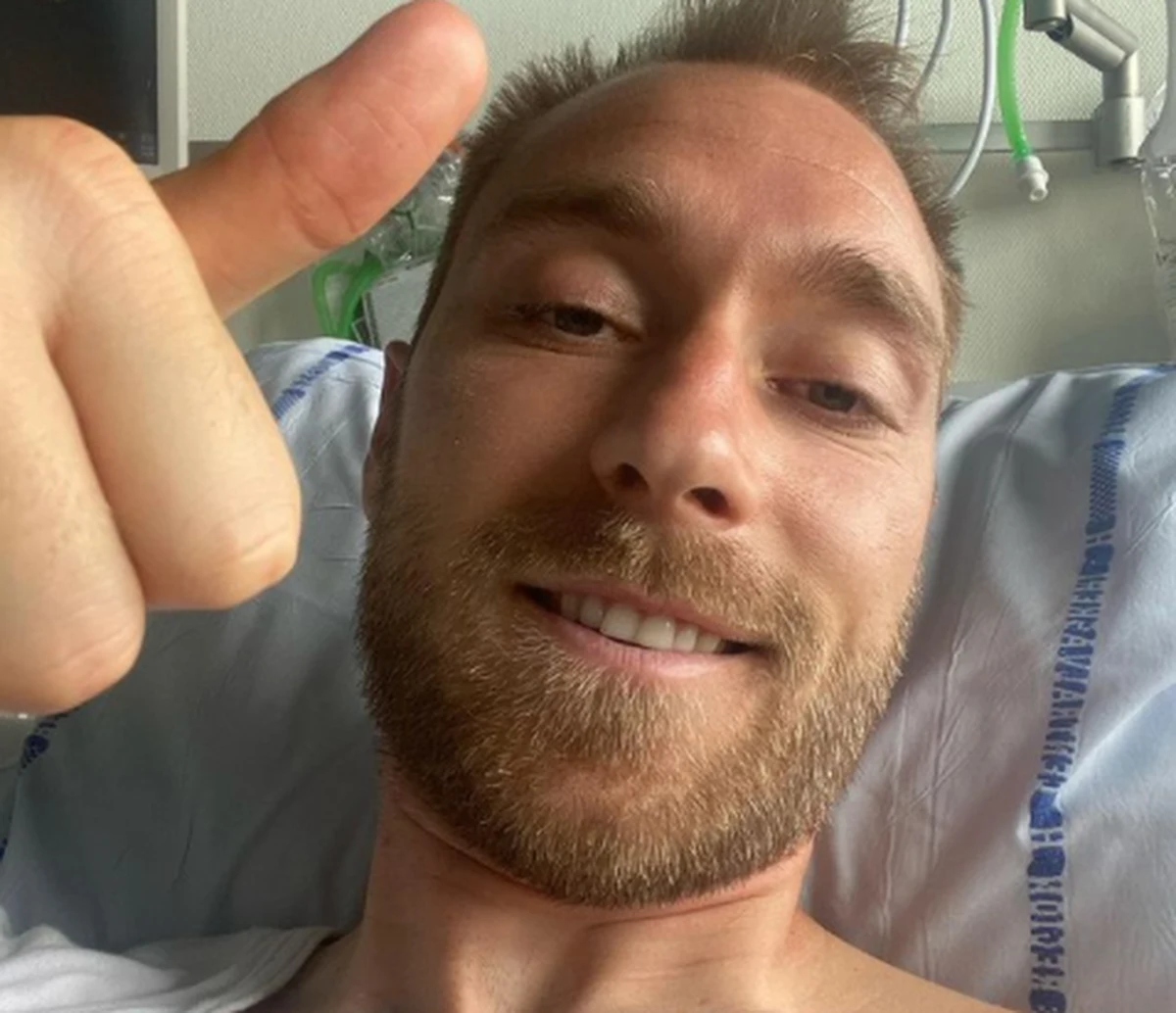 "Będę kibicował duńskim chłopakom" – Christian Eriksen w poście na Instragramie dziękuje za wsparcie i obiecuje trzymać kciuki za swoich kolegów w czasie nadchodzących spotkań. Serce reprezentanta Danii stanęło na Euro 2020 podczas sobotniego meczu w Finlandią. Piłkarz przebywa w szpitalu w Kopenhadze.