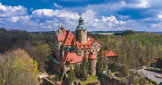 Kolejne tajemnice dolnośląskiego Zamku Czocha odkryte. Za pomocą najnowszej technologii inżynierowie przenieśli obiekt w wirtualną przestrzeń, aby dokonać drobiazgowej analizy architektury. 