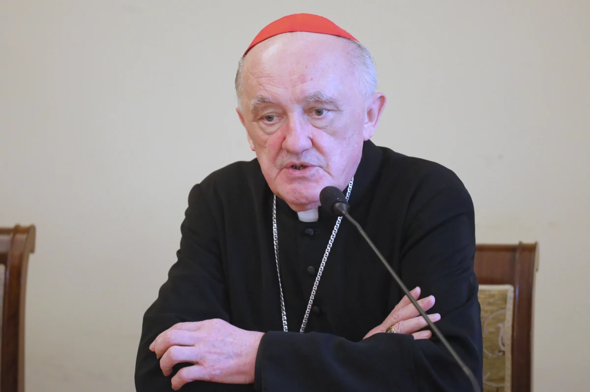 12 września w Świątyni Opatrzności Bożej w Warszawie odbędzie się beatyfikacja kard. Stefana Wyszyńskiego i matki Elżbiety Róży Czackiej. Metropolita warszawski kardynał Kazimierz Nycz poinformował, że w uroczystości będzie mogło wziąć udział od 7 do 8 tys. ludzi.